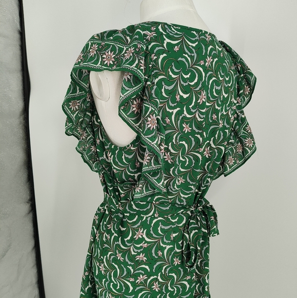 Max Studio Ruffle Sleeve Dress - Picture 5 of 7